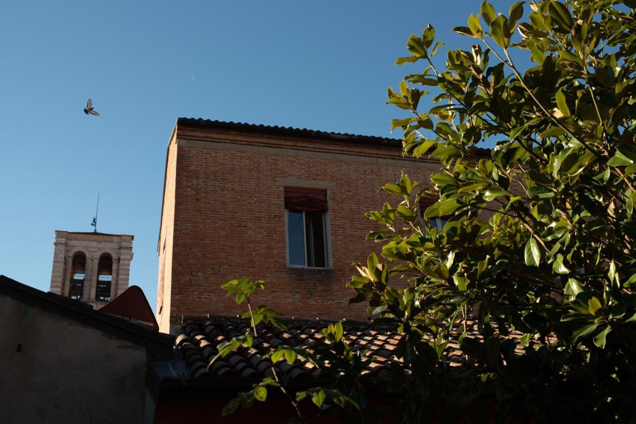 Corte Degli Estensi, Romantica Mansardina Ferrara Ngoại thất bức ảnh