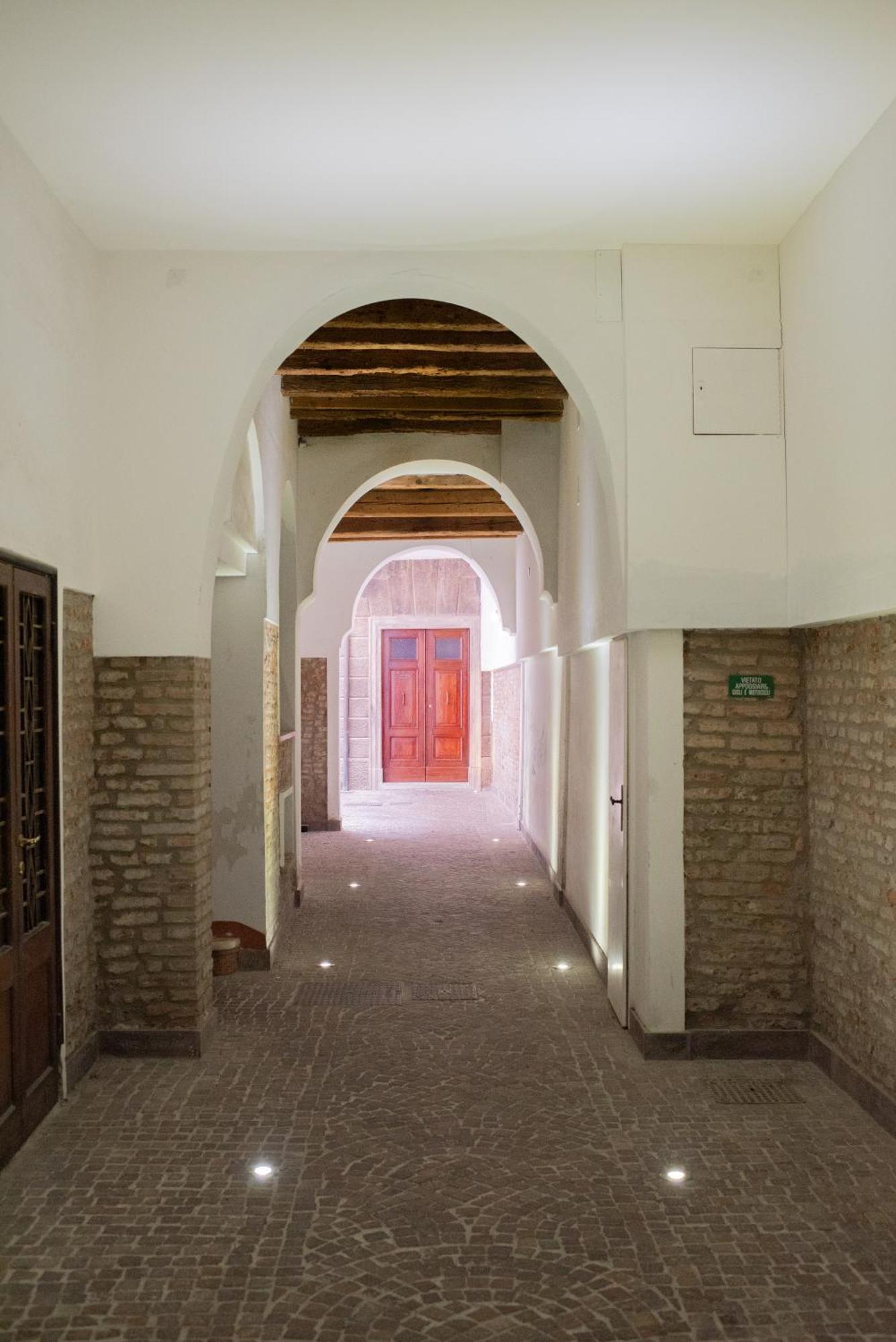 Corte Degli Estensi, Romantica Mansardina Ferrara Ngoại thất bức ảnh